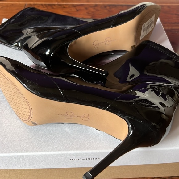 Jessica Simpson Black Stretch Patent 8M NW BOX - Picture 3 of 4